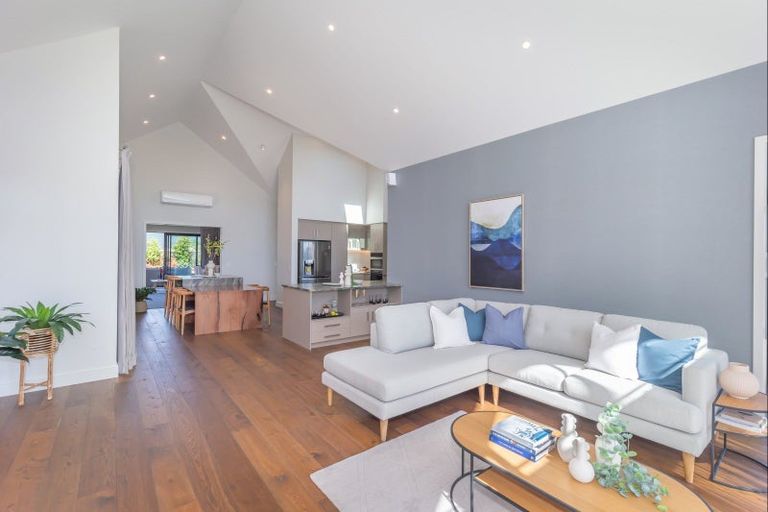 Photo of property in 22 Phoenix Palms Grove, Levin, 5510