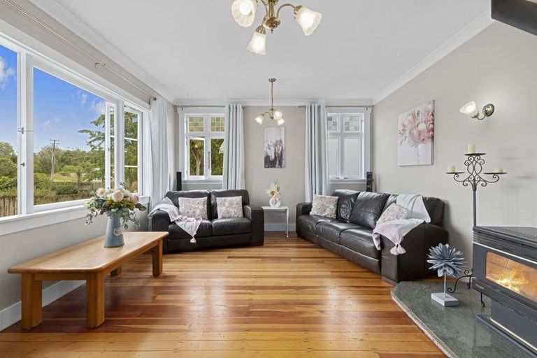 Photo of property in 926 Kahikatea Flat Road, Waitoki, Kaukapakapa, 0871