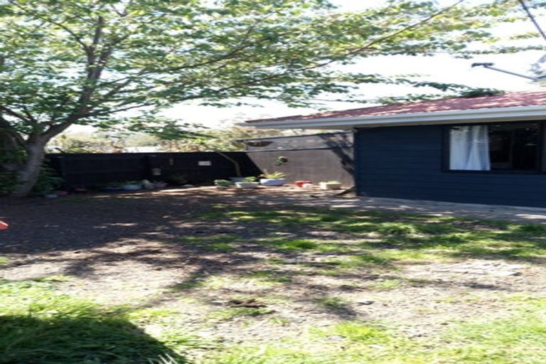 Photo of property in 140 Arawhata Road, Paraparaumu, 5032