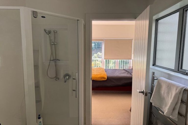 Photo of property in 1/17 Blackbridge Road, Wadestown, Wellington, 6012