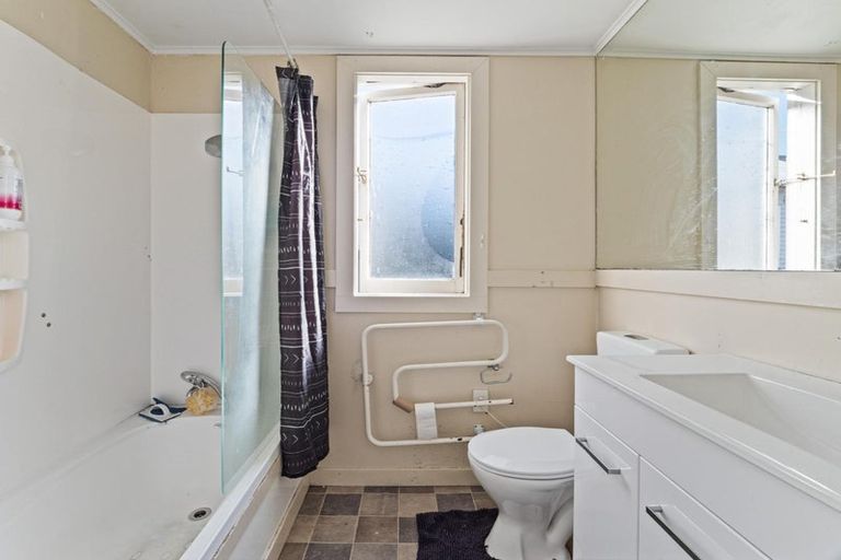 Photo of property in 1/21 Newcastle Street, Phillipstown, Christchurch, 8011