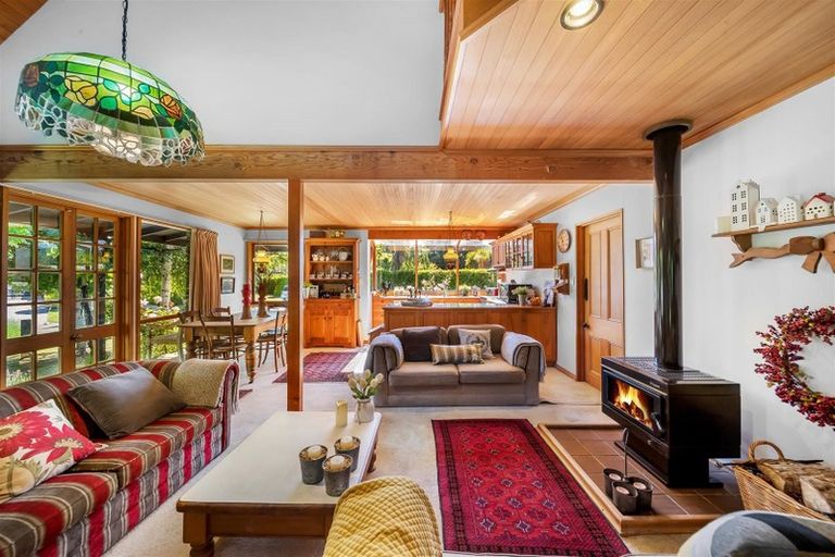 Photo of property in 9 Hunter Crescent, Wanaka, 9305