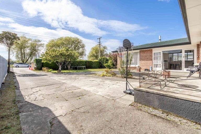 Photo of property in 65 Robertson Street, Gore, 9710