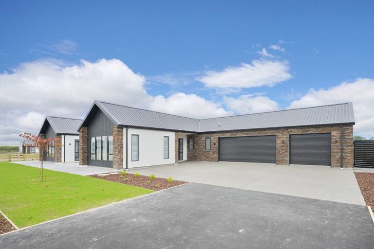 Photo of property in 14 Texel Crescent, West Melton, 7618