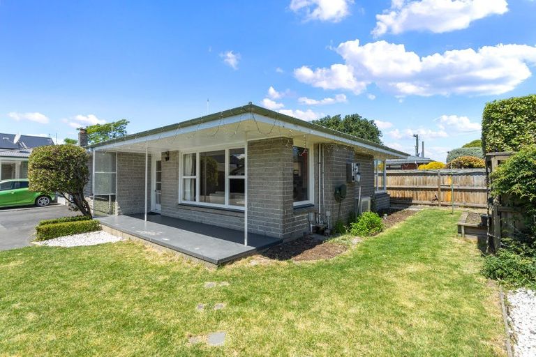 Photo of property in 1/7 Curletts Road, Sockburn, Christchurch, 8042