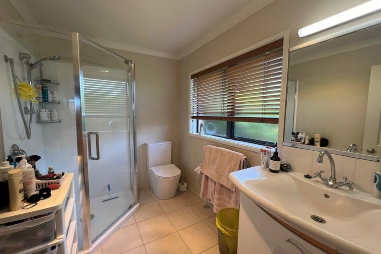 Photo of property in 19 Lough Bourne Drive, Pukekohe, 2120