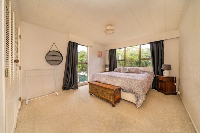 Photo of property in 2/27 Gemstone Drive, Birchville, Upper Hutt, 5018