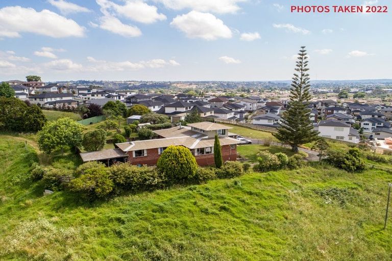Photo of property in 16 Babich Road, Henderson Valley, Auckland, 0614
