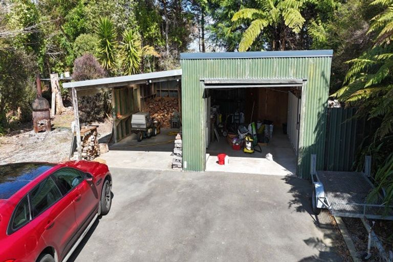 Photo of property in 170 Alma Road, Westport, 7892