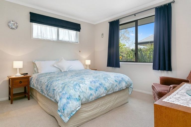 Photo of property in 1 Shaw Street, Leamington, Cambridge, 3432