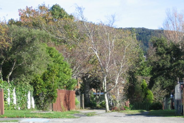 Photo of property in 1/74f Kairimu Street, Stokes Valley, Lower Hutt, 5019