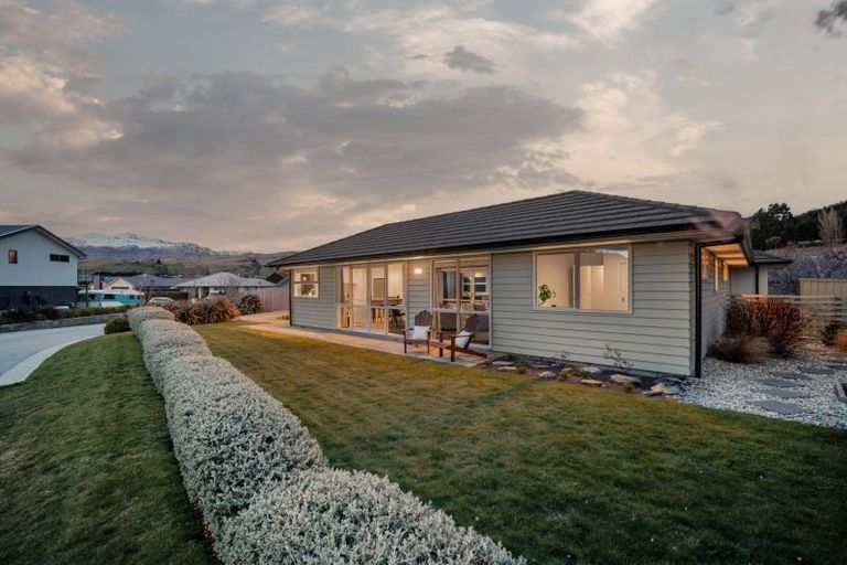 Photo of property in 4 Keble Lane, Lower Shotover, Queenstown, 9304