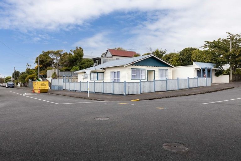 Photo of property in 45 Cutfield Road, New Plymouth, 4310