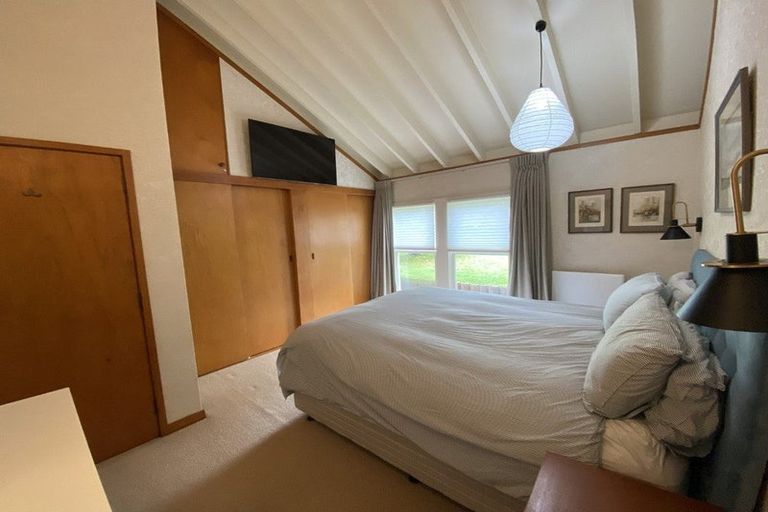 Photo of property in 19 Tauroa Road, Havelock North, 4130