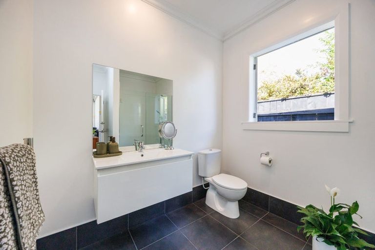 Photo of property in 92 Marne Street, Hokowhitu, Palmerston North, 4410