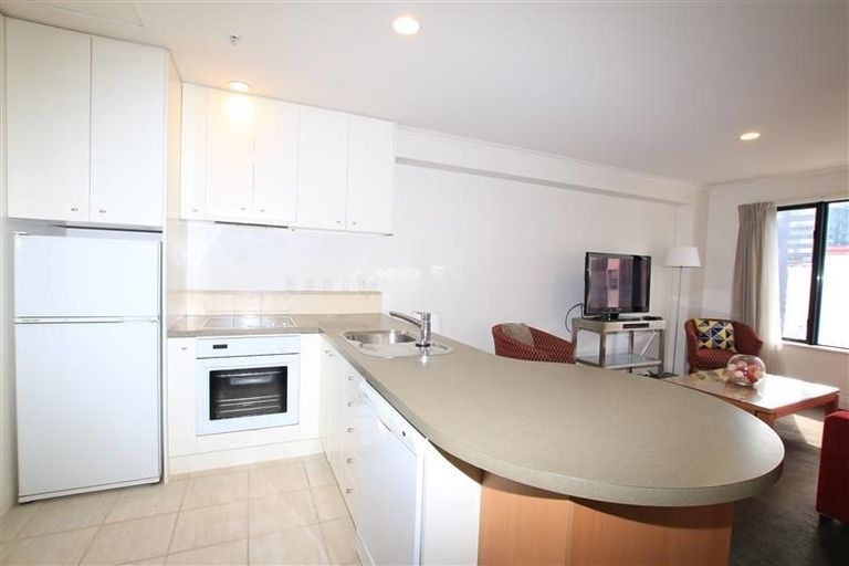 Photo of property in City Life Apartments, 1609/171 Queen Street, Auckland Central, Auckland, 1010