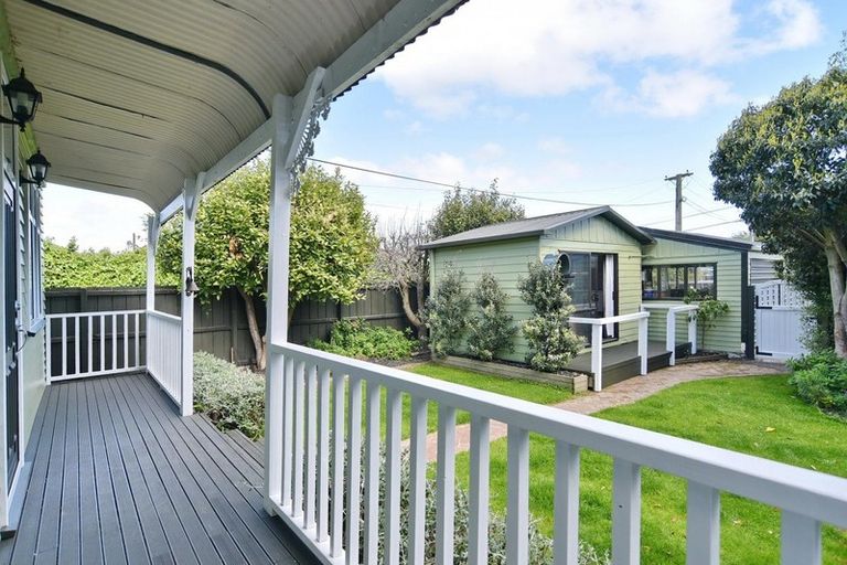 Photo of property in 98 Hargood Street, Woolston, Christchurch, 8062