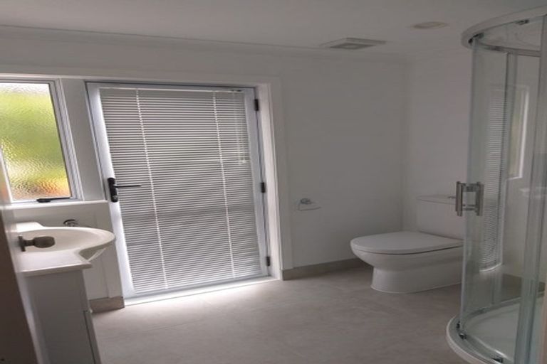 Photo of property in 25 Beulah Avenue, Rothesay Bay, Auckland, 0630