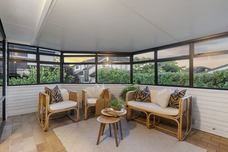Photo of property in 2/7 Orchard Road, Browns Bay, Auckland, 0630