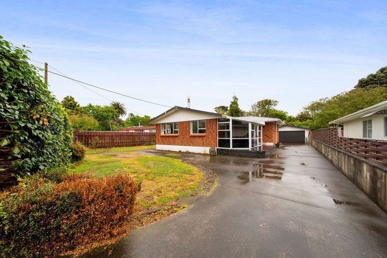 Photo of property in 4 Climie Crescent, Hawera, 4610