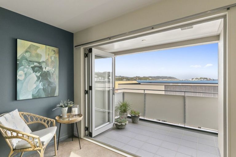 Photo of property in Marrakech Cafe, 88/305 Evans Bay Parade, Hataitai, Wellington, 6021