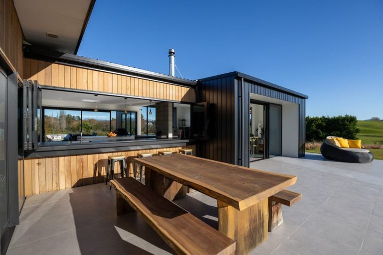 Photo of property in 142 Aporo Road, Tasman, Upper Moutere, 7173