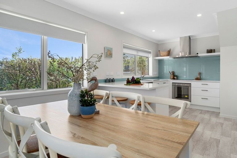 Photo of property in 192 Welcome Bay Road, Welcome Bay, Tauranga, 3112