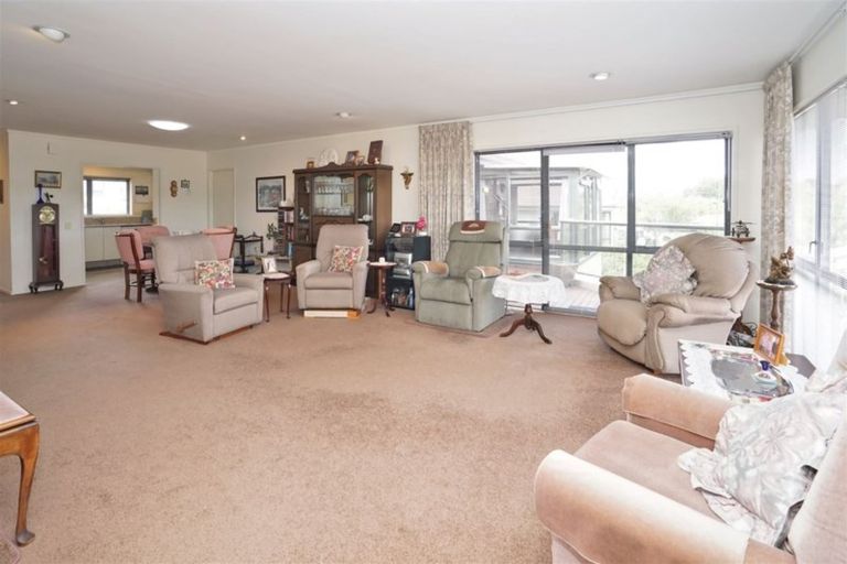 Photo of property in 63 Grosvenor Gardens, Flagstaff, Hamilton, 3210