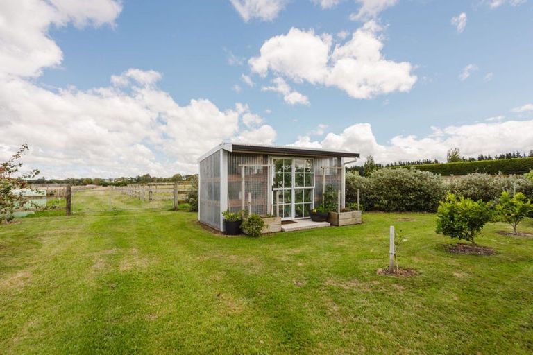 Photo of property in 14 Aerodrome Road, Dannevirke, 4972