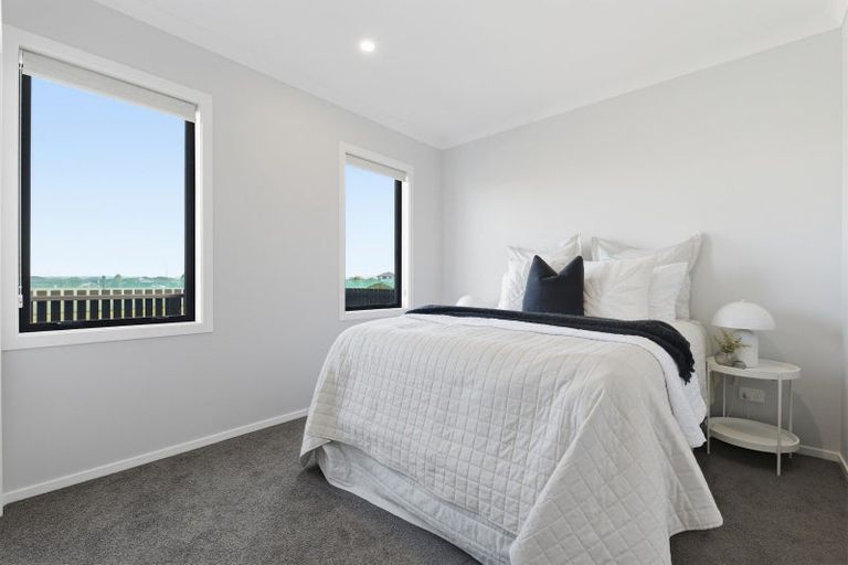 Photo of property in 4 Atutahi Lane, Papamoa Beach, 3118