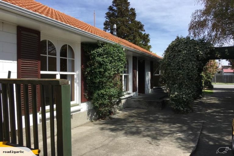 Photo of property in 252 Avonhead Road, Avonhead, Christchurch, 8042