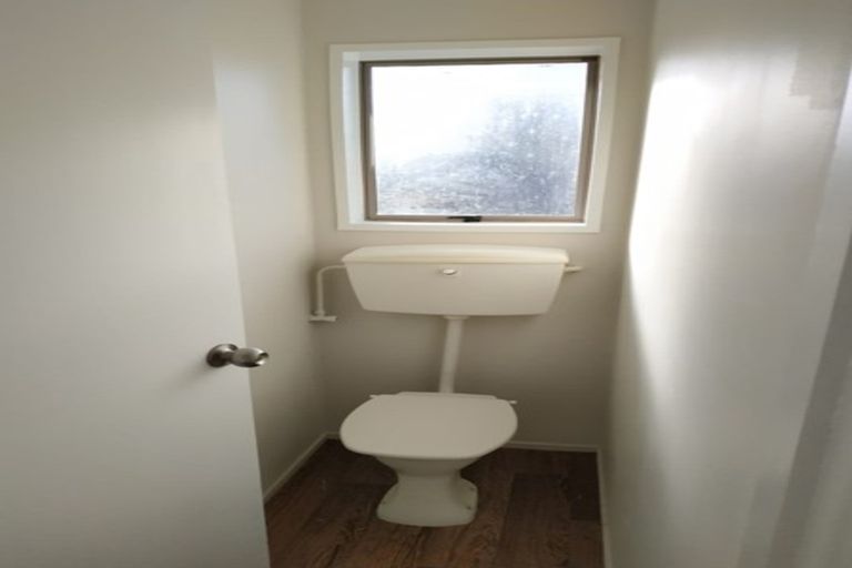 Photo of property in 11 Chantal Place, Red Hill, Papakura, 2110