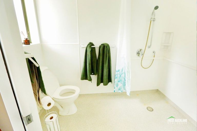 Photo of property in 9 Swanson Oaks, Swanson, Auckland, 0612