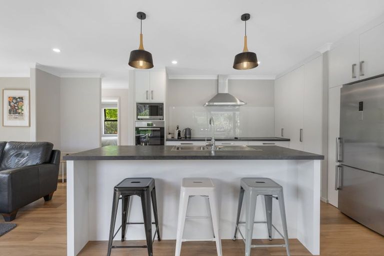 Photo of property in 2 Kahu Close, Kaiteriteri, Motueka, 7197