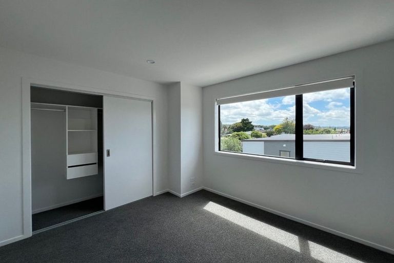 Photo of property in 2/30 Bowater Place, Manurewa, Auckland, 2102