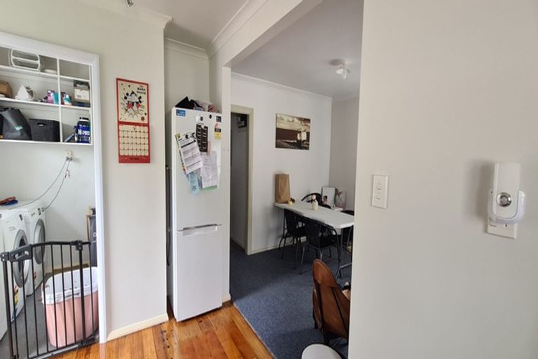 Photo of property in 28 Gibbons Street, Upper Hutt Central, Upper Hutt, 5018