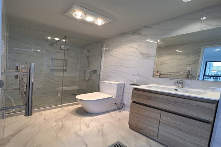 Photo of property in 1/2a Cambridge Road, Manurewa, Auckland, 2102