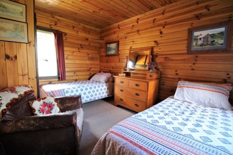 Photo of property in 51 Hillview Road, Alexandra, 9391