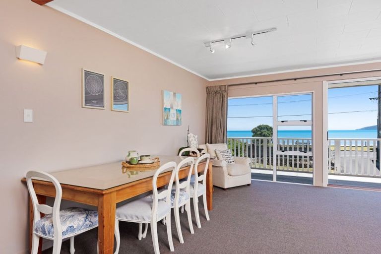 Photo of property in 104 Marine Parade, Paraparaumu Beach, Paraparaumu, 5032