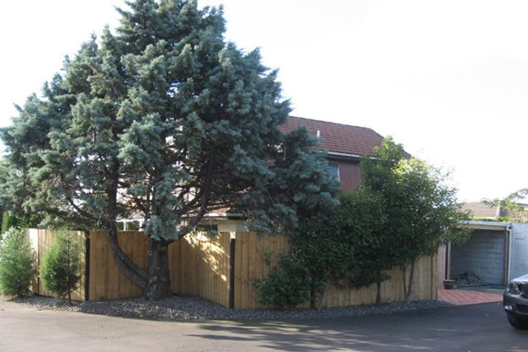 Photo of property in 4/104 Pakuranga Road, Pakuranga, Auckland, 2010