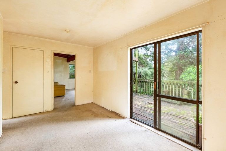 Photo of property in 59 Opanuku Road, Henderson Valley, Auckland, 0612