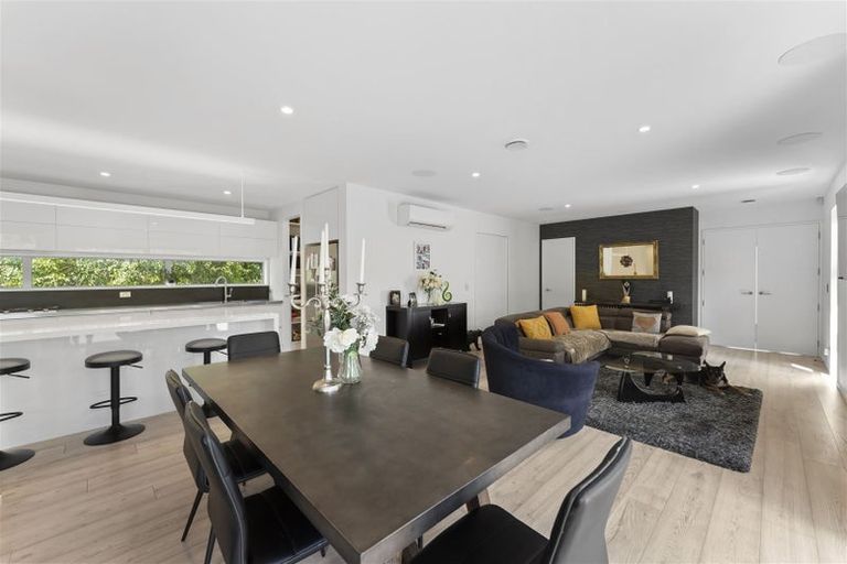 Photo of property in 2 Jacksons Road, Merivale, Christchurch, 8014