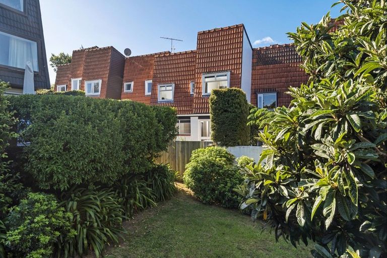 Photo of property in 33 Gwilliam Place, Freemans Bay, Auckland, 1011