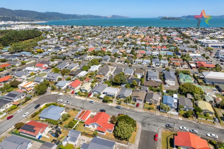 Photo of property in 2 Byron Street, Petone, Lower Hutt, 5012