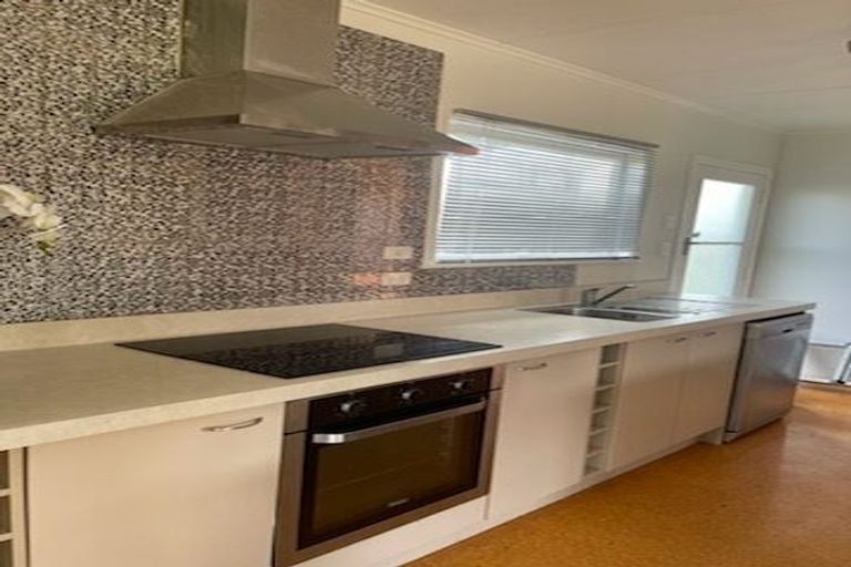 Photo of property in 39 Kaiwaka Road, Waiuku, 2123