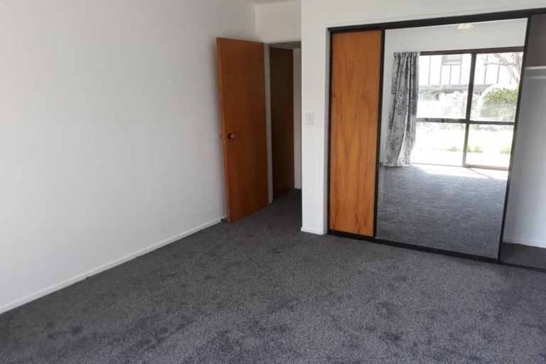 Photo of property in 29 Penruddock Rise, Westmorland, Christchurch, 8025