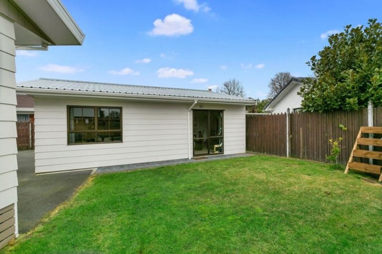 Photo of property in 29 Sheridan Crescent, Leamington, Cambridge, 3432