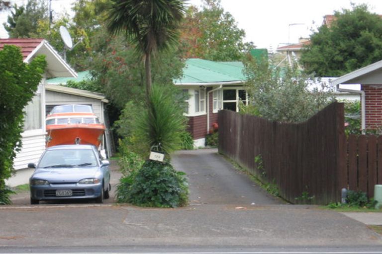 Photo of property in 129 Ti Rakau Drive, Pakuranga, Auckland, 2010