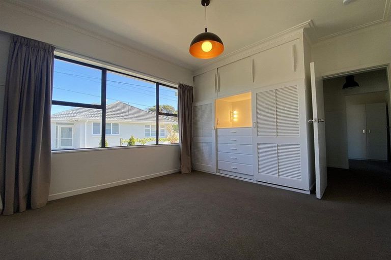 Photo of property in 185 Weston Road, St Albans, Christchurch, 8052