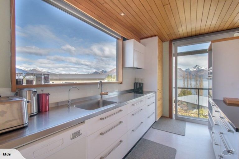 Photo of property in 8 Veint Crescent, Queenstown, 9300